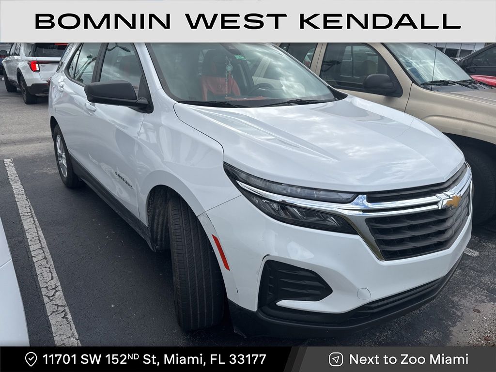 2023 Chevrolet Equinox LS photo 2