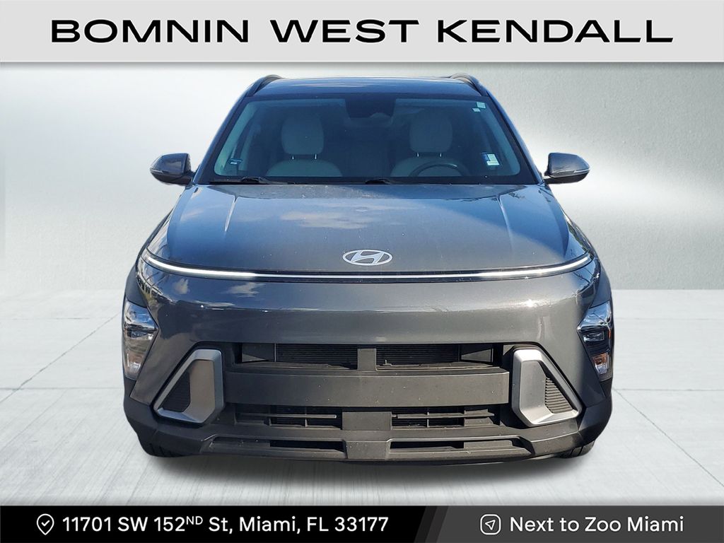 2024 Hyundai Kona SEL photo 2