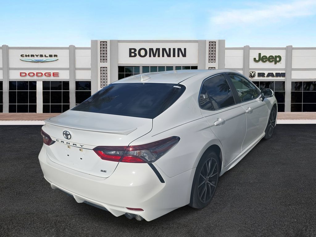 Used 2021 Toyota Camry SE Sedan