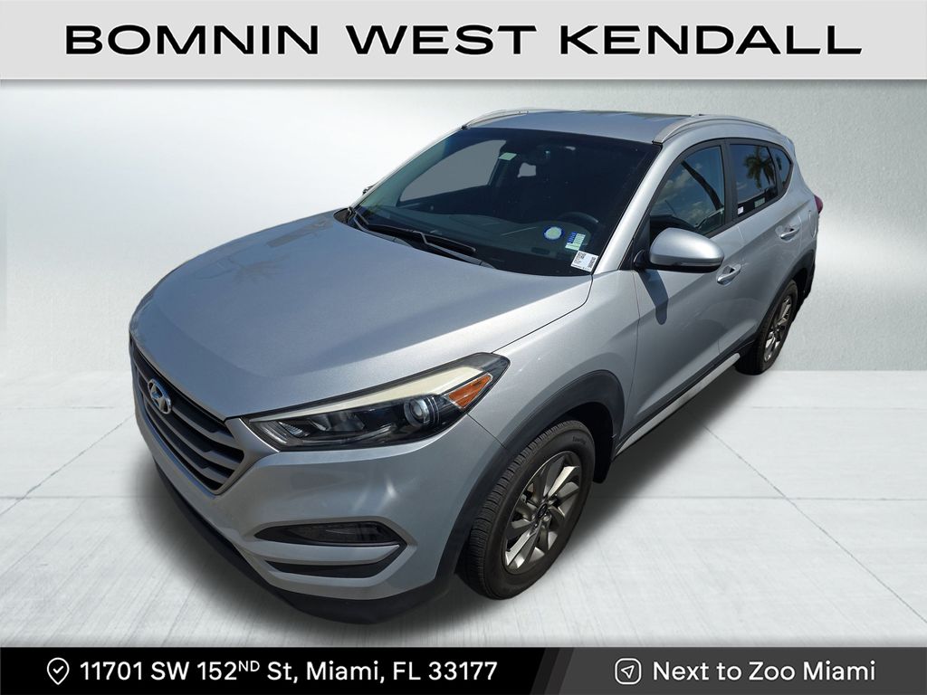 2017 Hyundai Tucson SE Plus photo 2