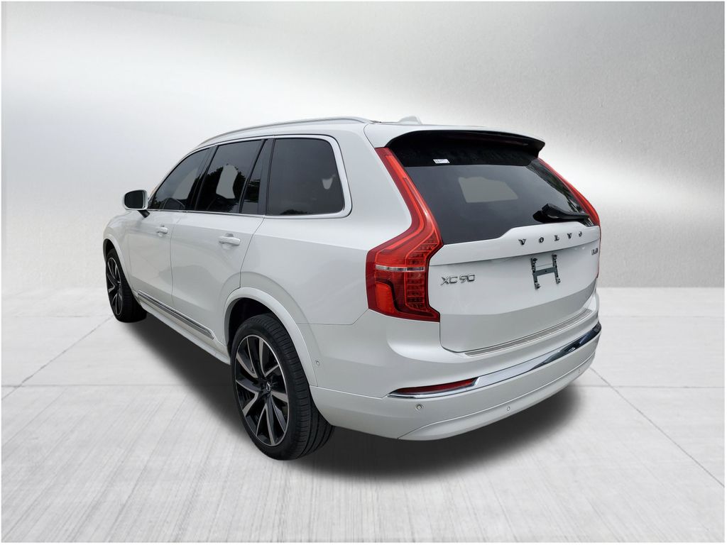 2024 Volvo XC90 Plus photo 3
