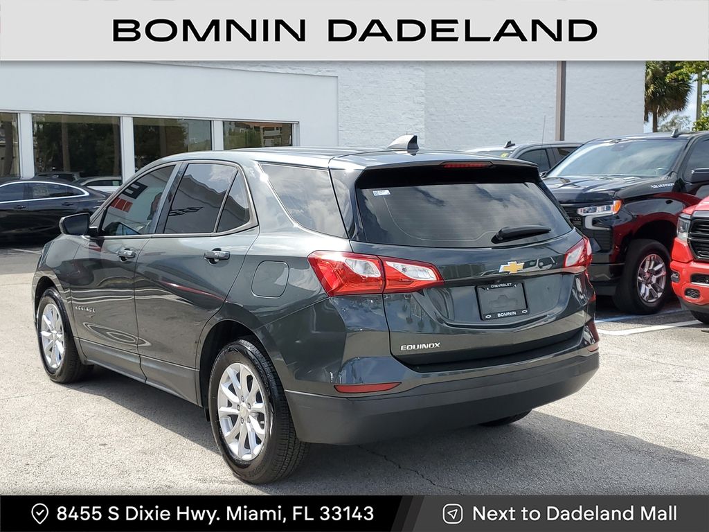 2019 Chevrolet Equinox LS photo 3
