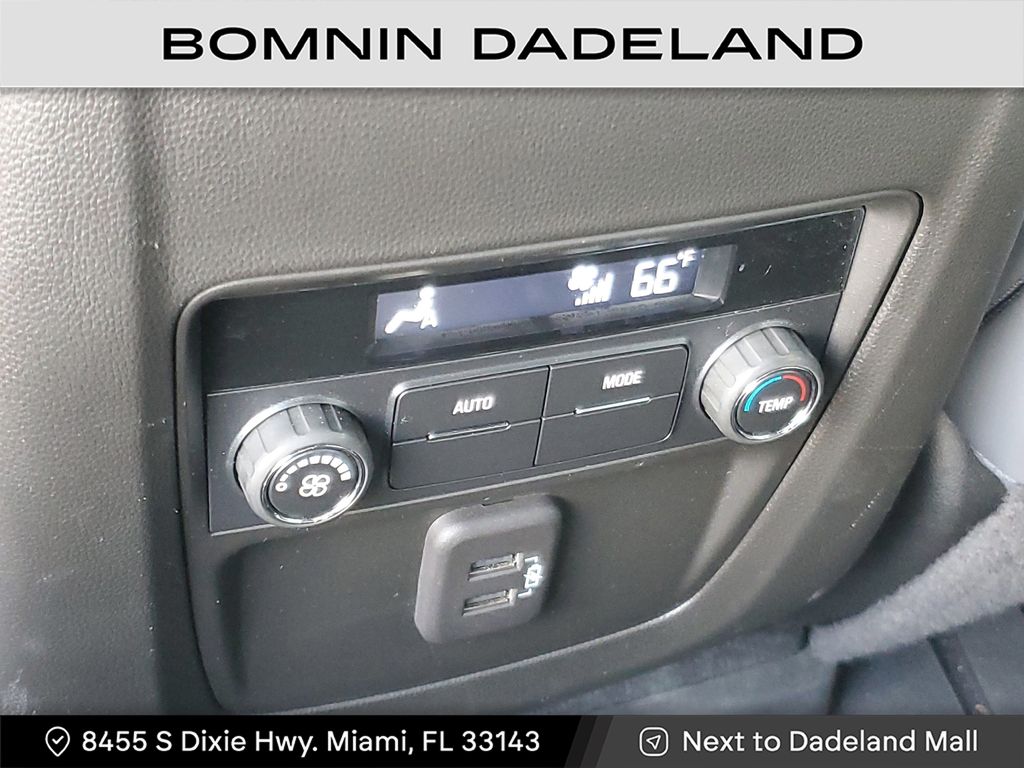 2023 Buick Enclave Essence photo 10
