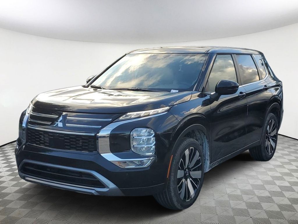 2026 Mitsubishi Outlander SE - Photo 3