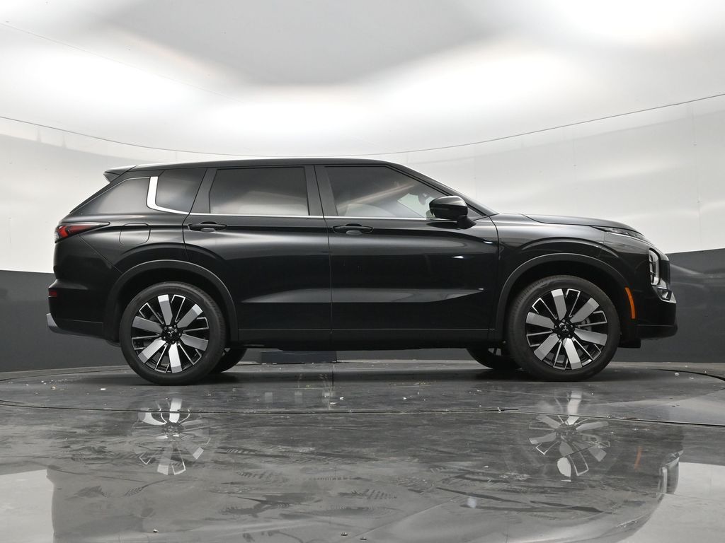 2026 Mitsubishi Outlander SE - Photo 24