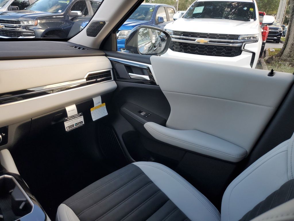 2026 Mitsubishi Outlander SE - Photo 15