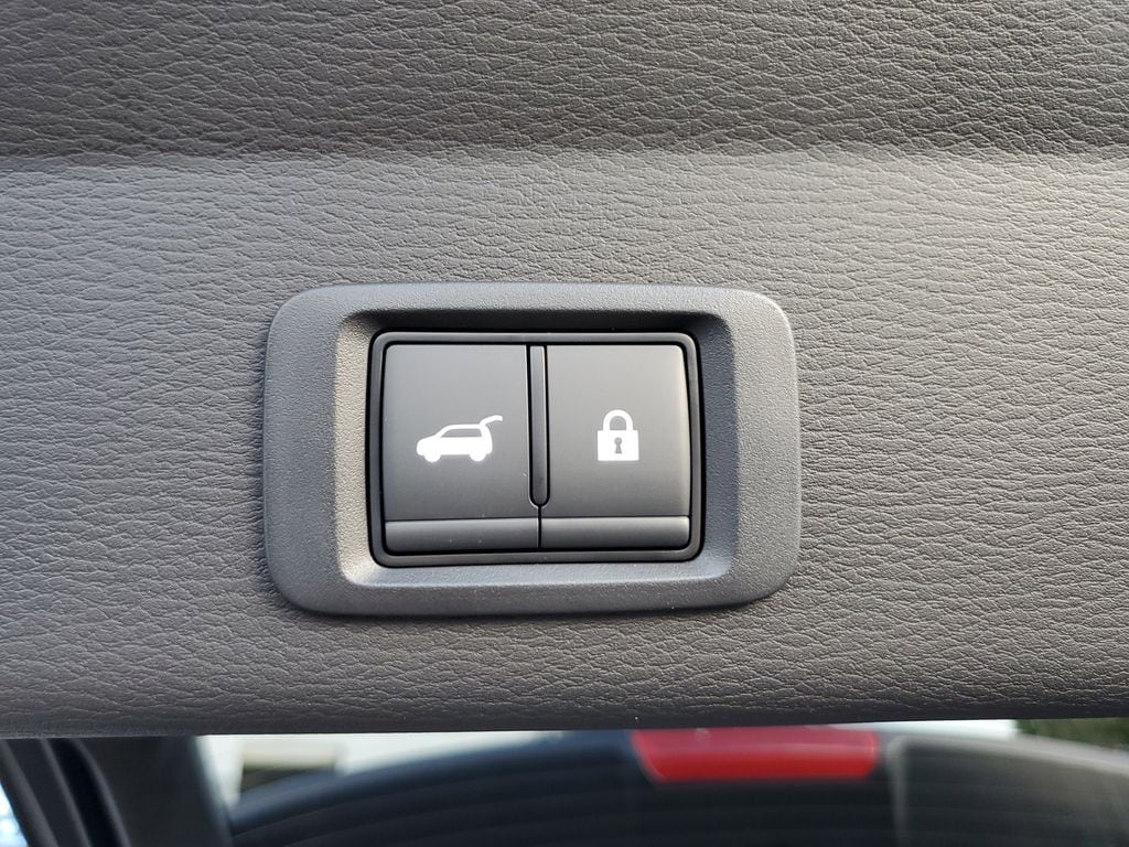 2026 Mitsubishi Outlander SE - Photo 12