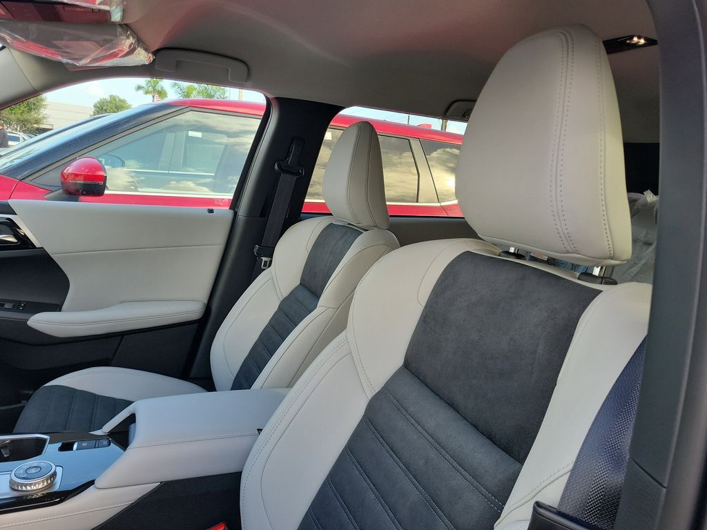 2026 Mitsubishi Outlander SE - Photo 8