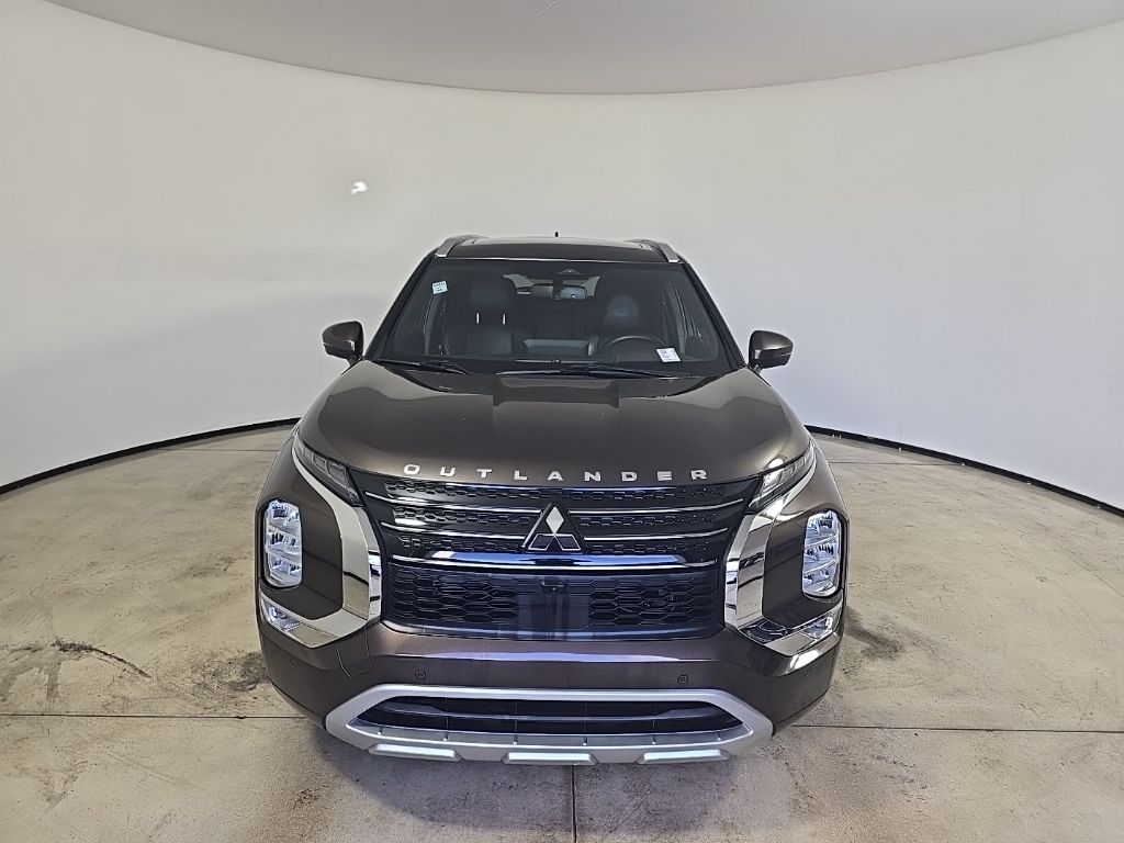 2022 Mitsubishi Outlander SEL photo 3