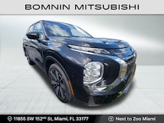 2025 Mitsubishi Outlander SE SUV