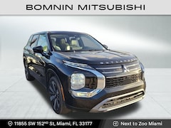 2025 Mitsubishi Outlander SE SUV