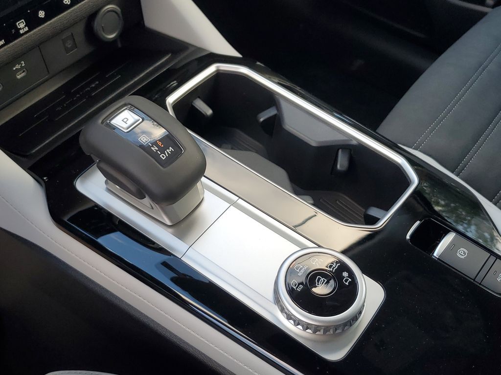 2026 Mitsubishi Outlander SE - Photo 26