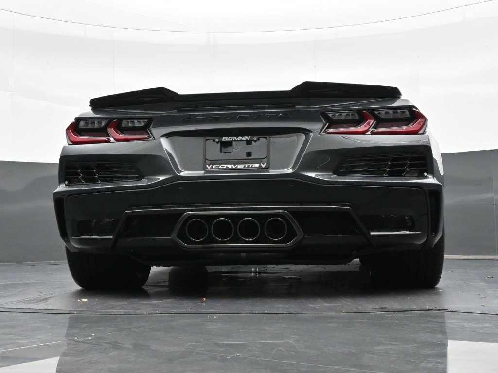 2027 Chevrolet Corvette 2LT - Photo 24