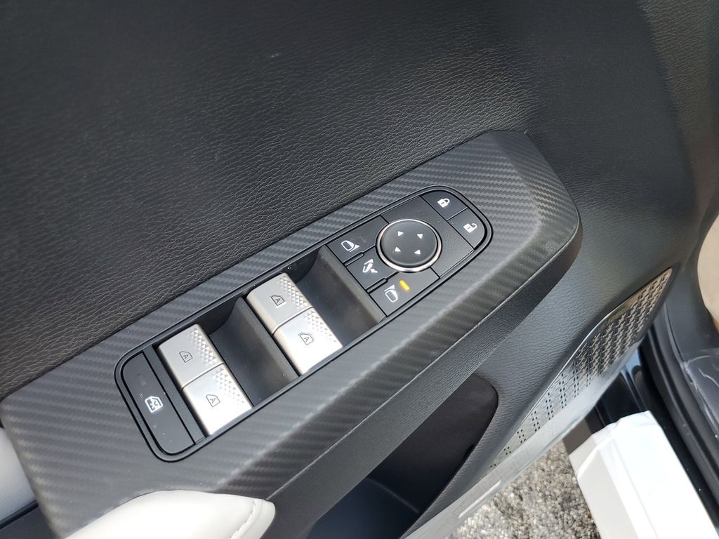 2026 Mitsubishi Outlander SE - Photo 21
