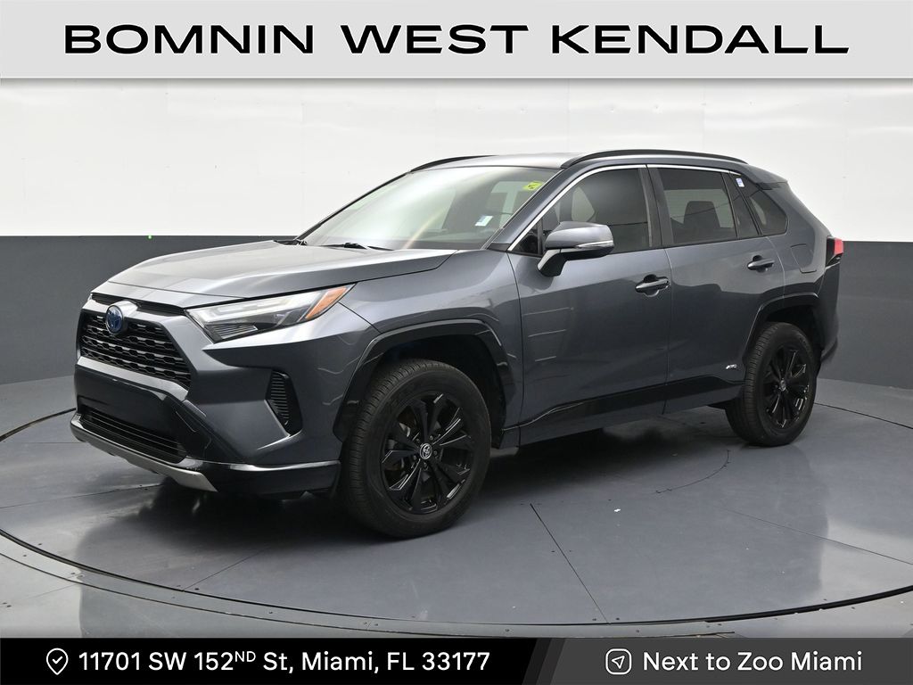 2023 Toyota RAV4 SE