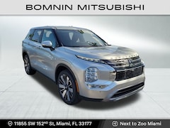 2025 Mitsubishi Outlander SE SUV
