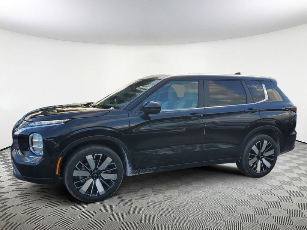 2026 Mitsubishi Outlander SE - Photo 4