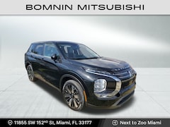 2025 Mitsubishi Outlander SE SUV