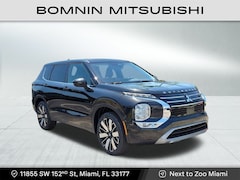 2025 Mitsubishi Outlander SE SUV