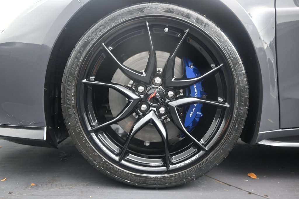 2027 Chevrolet Corvette 2LT - Photo 10