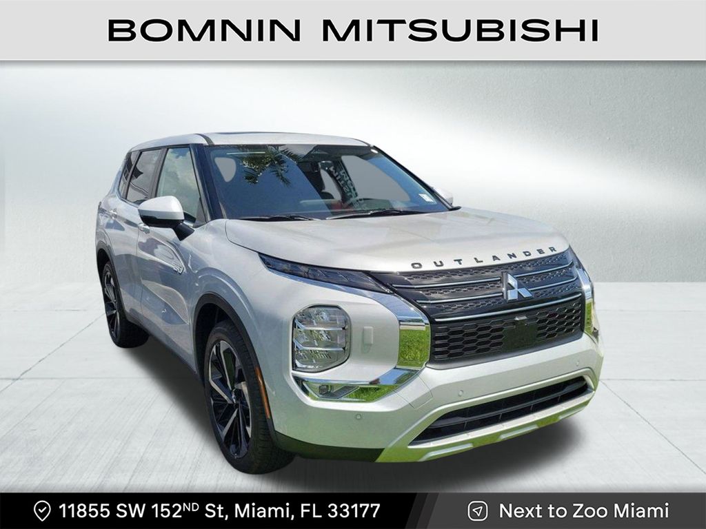 2025 Mitsubishi Outlander Plug-in Hybrid SE