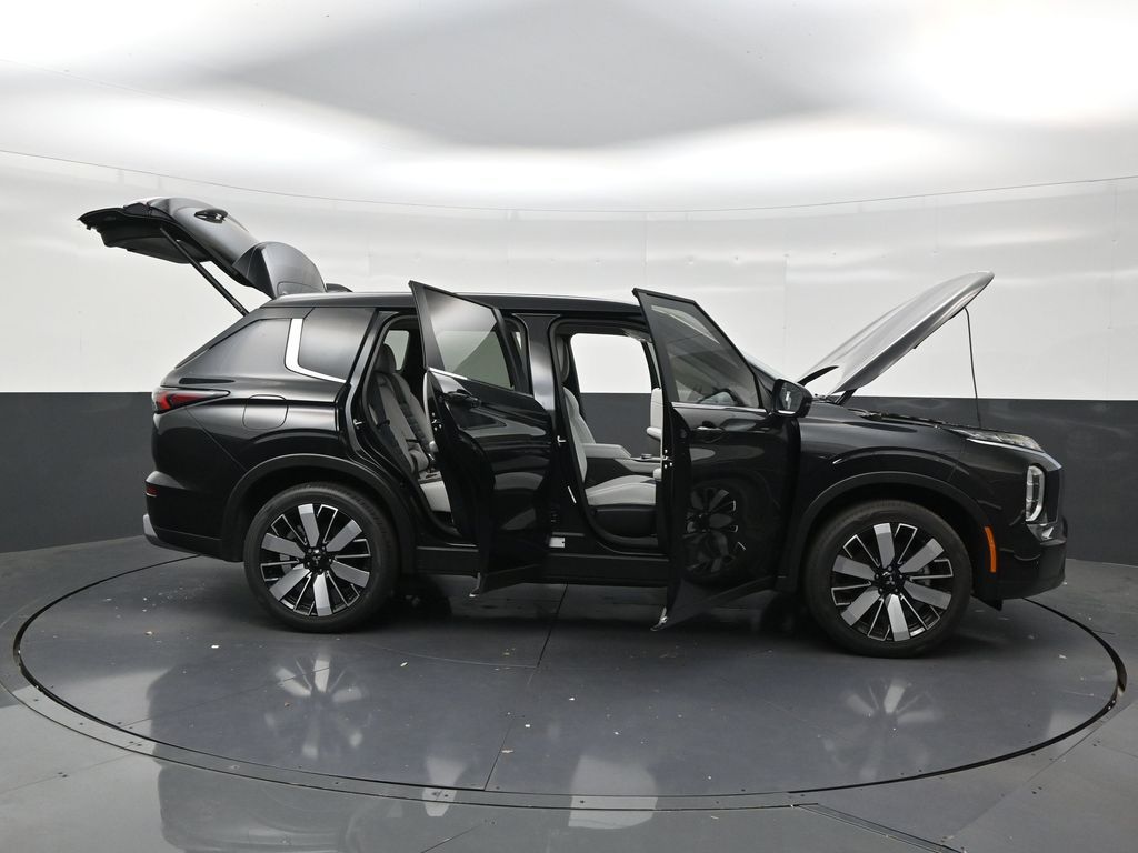 2026 Mitsubishi Outlander SE - Photo 28