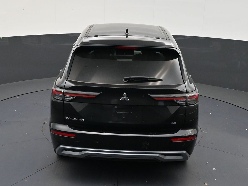 2026 Mitsubishi Outlander SE - Photo 14