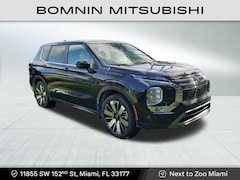 2025 Mitsubishi Outlander SE SUV