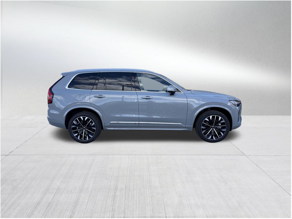 2026 Volvo XC90 Plus photo 4