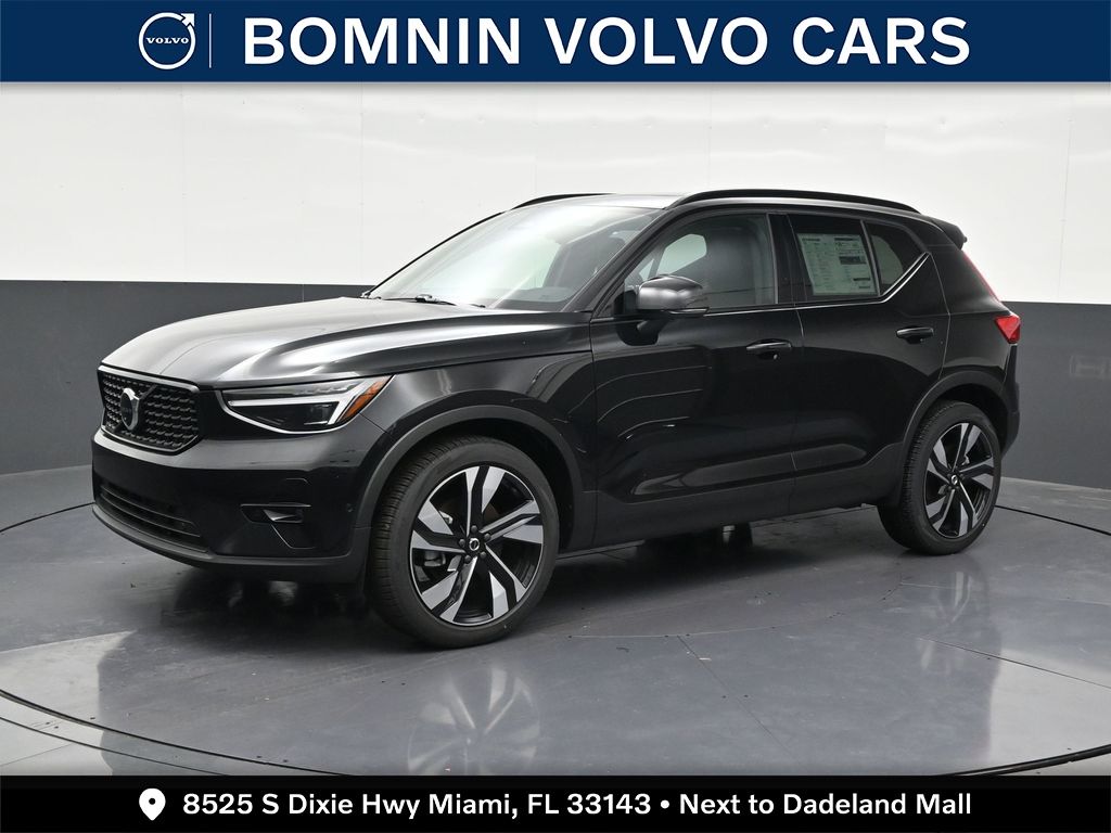 2026 Volvo XC40