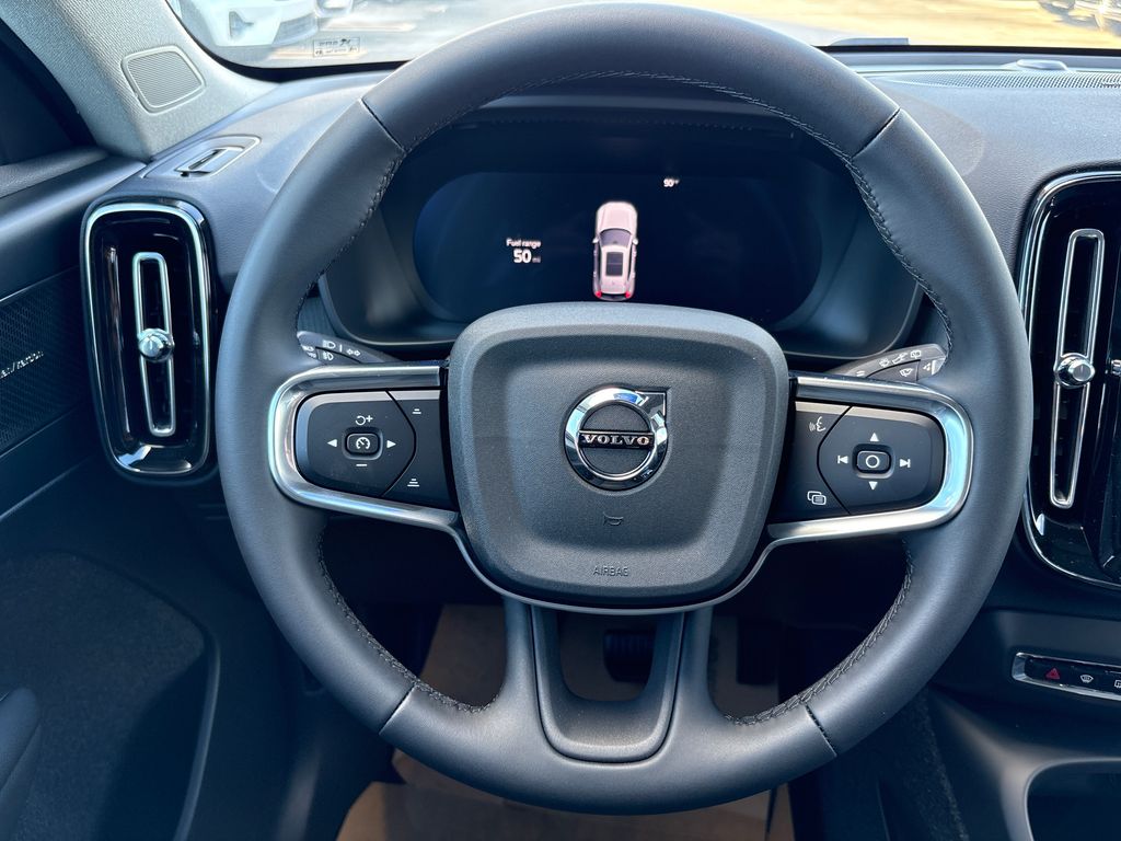 2026 Volvo XC40 Ultra - Photo 10
