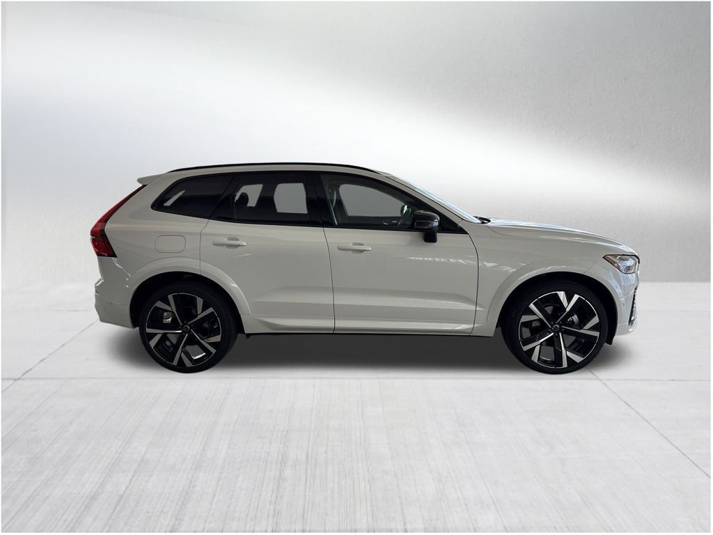 New 2026 Volvo XC60 B5 Ultra SUV