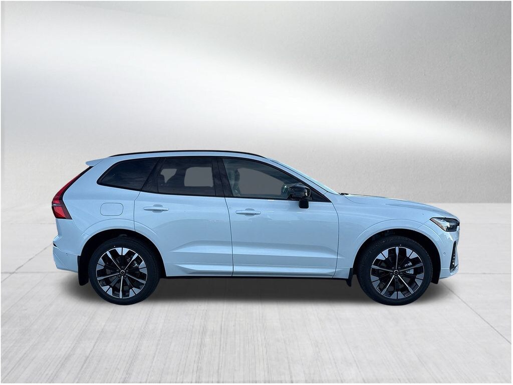 New 2026 Volvo XC60 B5 Plus SUV