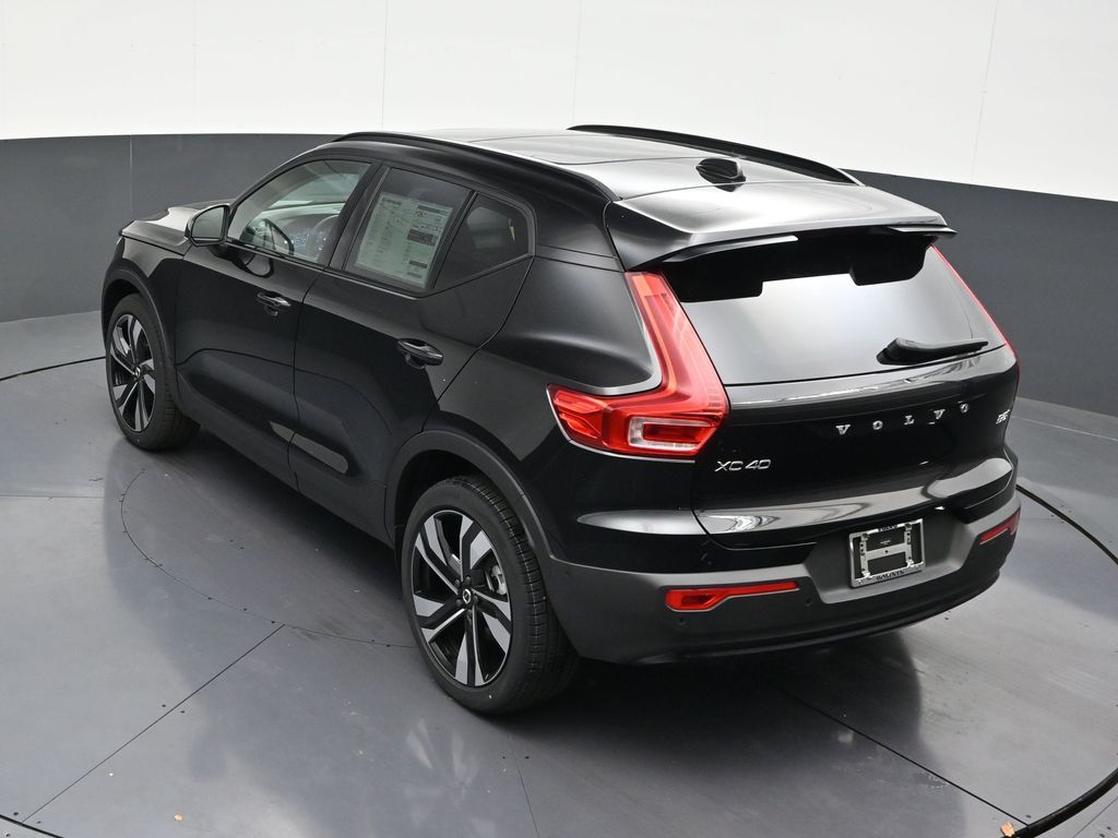 2026 Volvo XC40 Ultra - Photo 15