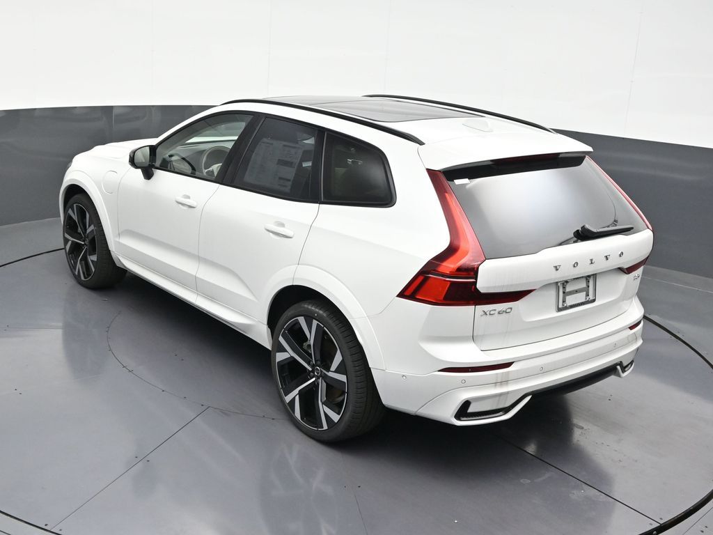 2026 Volvo XC60 Ultra - Photo 15