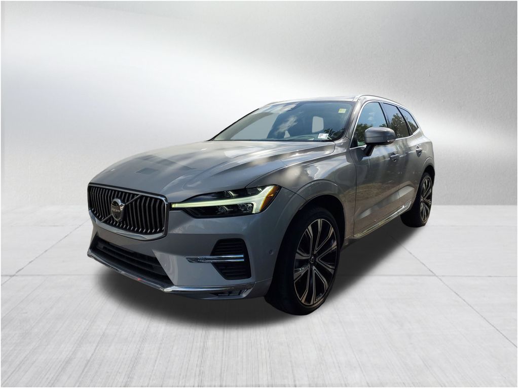 2023 Volvo XC60 B5 Ultimate photo 2