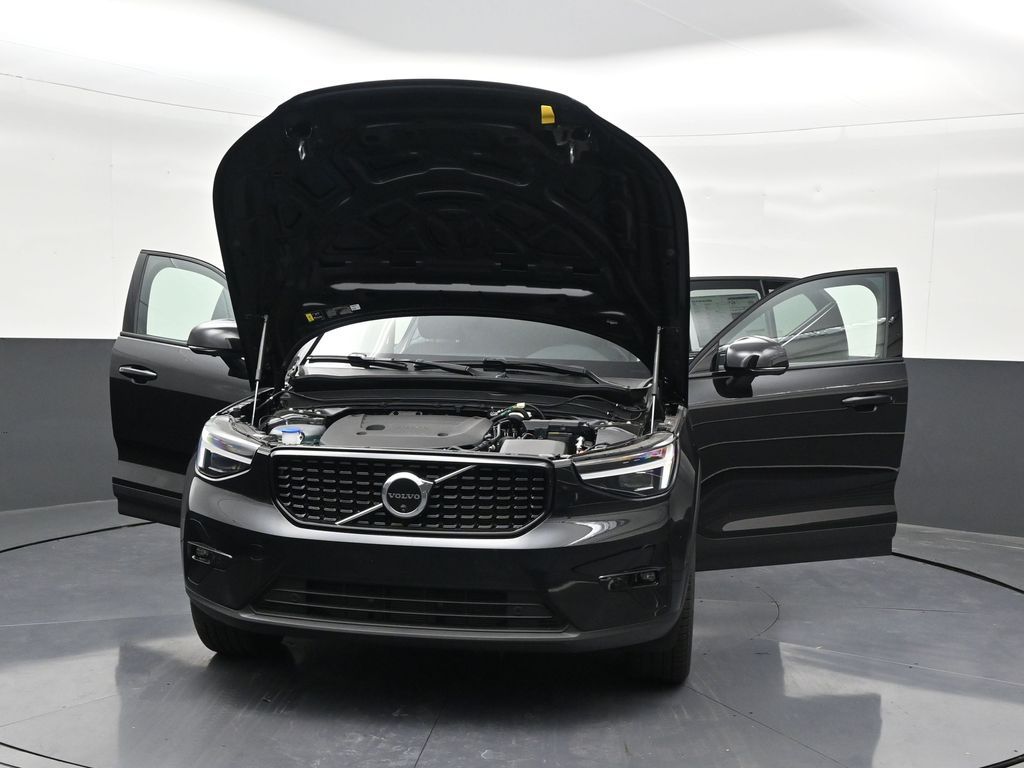 2026 Volvo XC40 Ultra - Photo 34