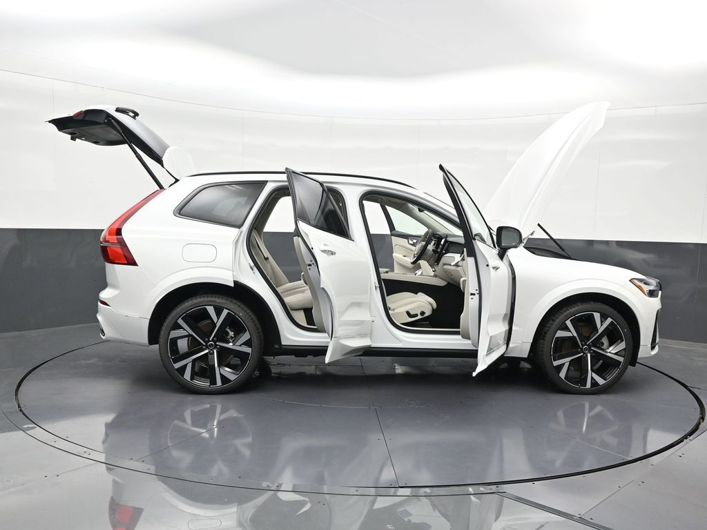 2026 Volvo XC60 Ultra - Photo 30