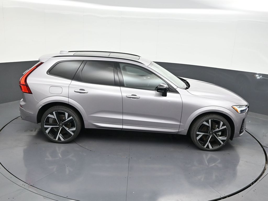 2026 Volvo XC60 Ultra - Photo 18