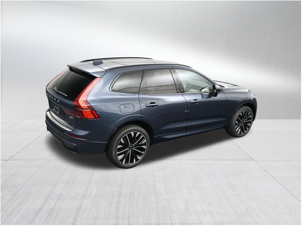 2026 Volvo XC60 Ultra - Photo 17