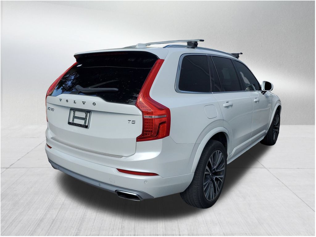 2020 Volvo XC90 T5 Momentum photo 4