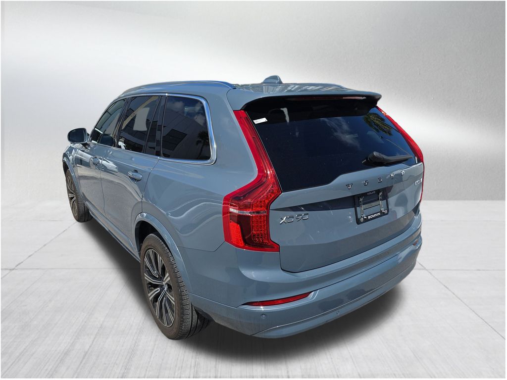 2023 Volvo XC90 B5 AWD Core photo 2