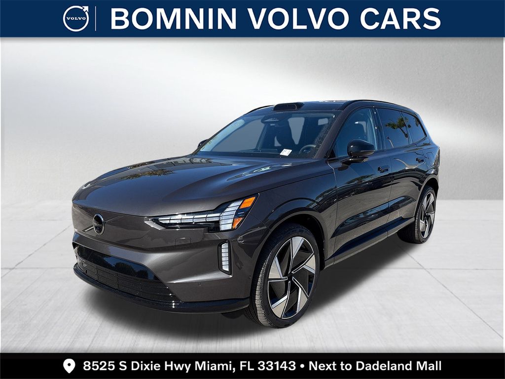 2025 Volvo EX90 Plus's photo