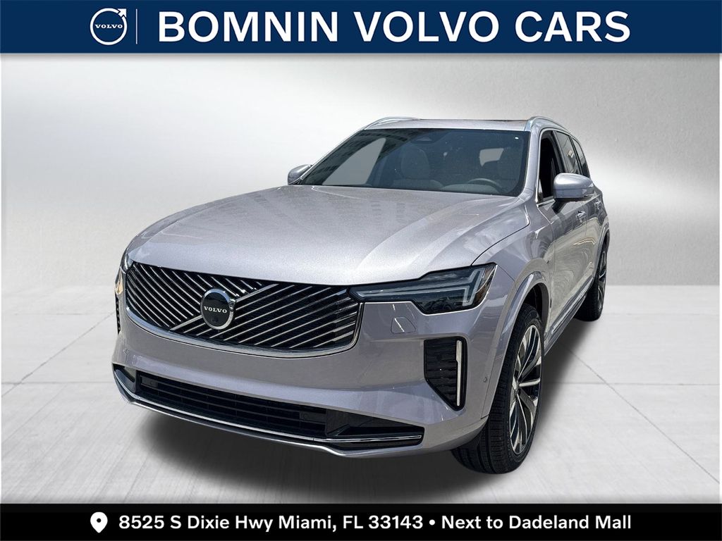 2026 Volvo XC90 Plus's photo