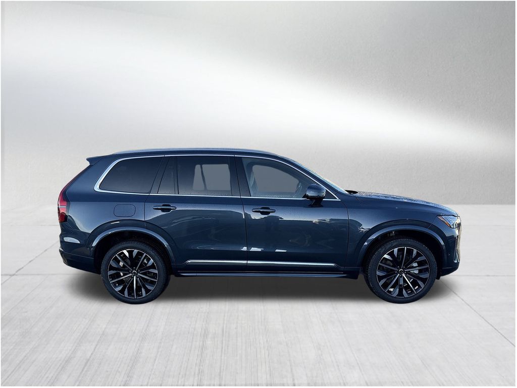 2026 Volvo XC90 Plus photo 4