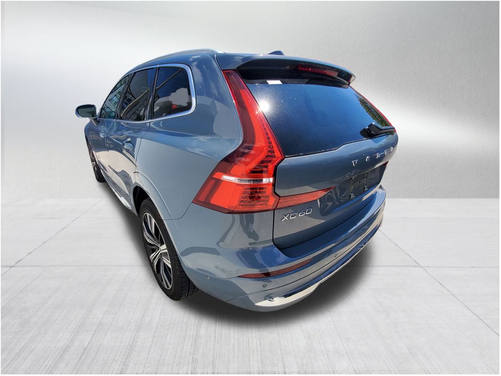 2022 Volvo XC60 Inscription photo 3
