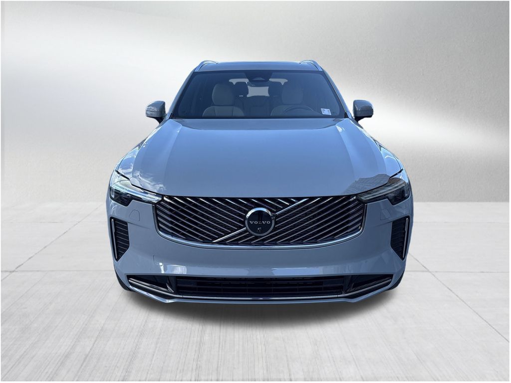 2026 Volvo XC90 Plus photo 2