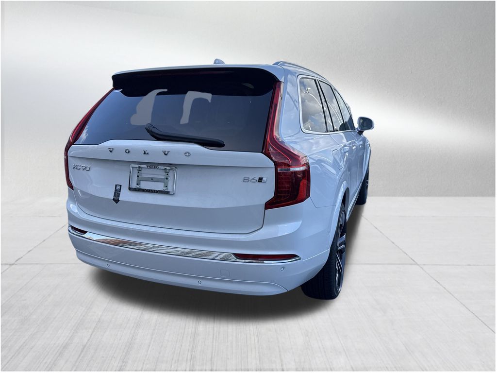 2025 Volvo XC90 Plus photo 4