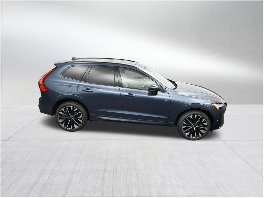 2026 Volvo XC60 Ultra - Photo 18