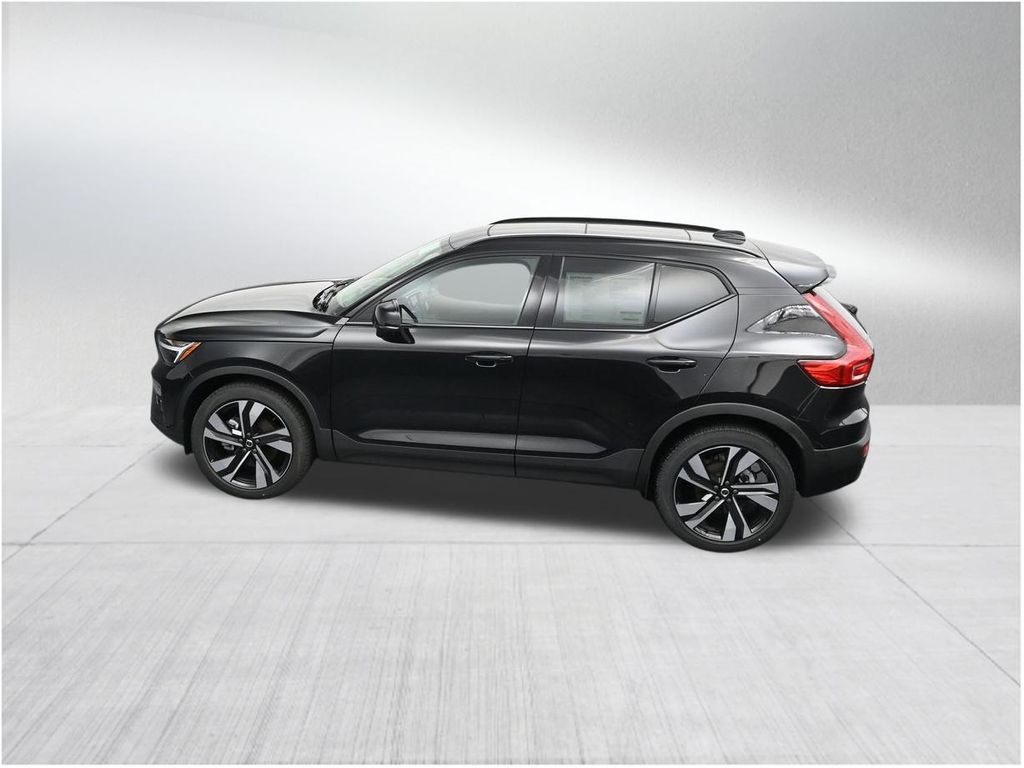 2026 Volvo XC40 Ultra - Photo 14